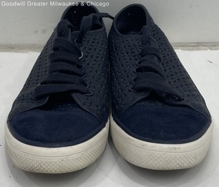 Tory Burch Floral Perforated Leather Sneakers Navy Women's SZ.6