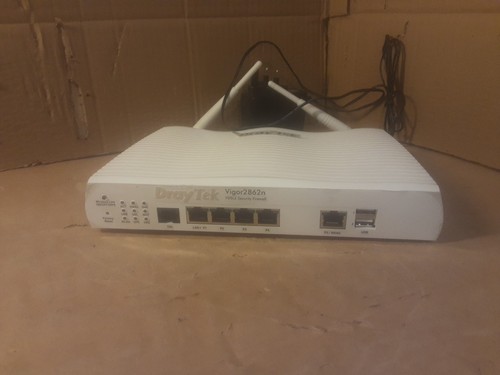 Pare-feu de sécurité DrayTek Vigor2862n VDSL2 avec alimentation et antennes - Photo 2/6