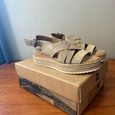 NIB Trask Women's Randi Espadrille Platform Sandals Taupe Oiled Suede 7.5