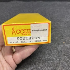 Southern Double Door 40' Steel Boxcar Accurail 3019 Kit Auto (AR101225-22)