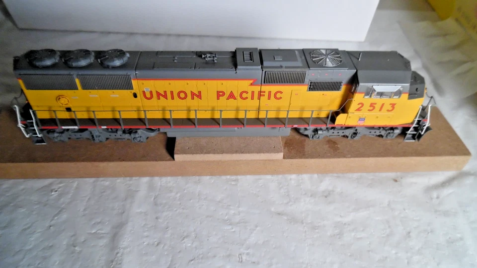 Athearn G67282  Union Pacific SD60M #2513 HO Diesel  Used-Untested -As IS - Image 2 of 4