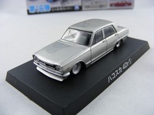 71 Nissan Skyline GT 4dr GC10 argento, Aoshima Grachan coll. Vol. 16, 1/64