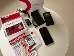 Emporia SMART.5 Senioren-Smartphone 32 GB, 5.5 Zoll, SOS-NOTRUF, schwarz, in OVP