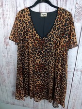 SHOW ME YOUR MUMU Kylie Mini Skater Dress Medium Animal Print  Boho V-Neck 