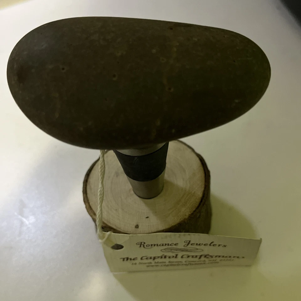 Piedras de mar Acero Vino Aceite de oliva Botella Tapón Base Madera Natural Hecho en EE. UU. Nuevo Foto 3 de 4