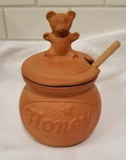 Vintage GOURMET TOPF Red Clay BEAR Honey Pot with Lid & Stick