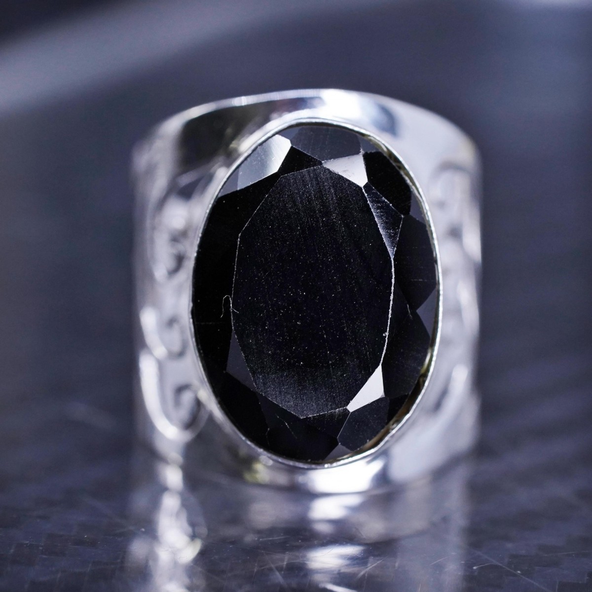Size 7.5, vintage Sterling Silver 925 statement cocktail ring w 