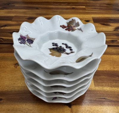 6 Royal Worcester Evesham Scalloped Edge Multipurpose 6.5'' Bowls, England, MINT