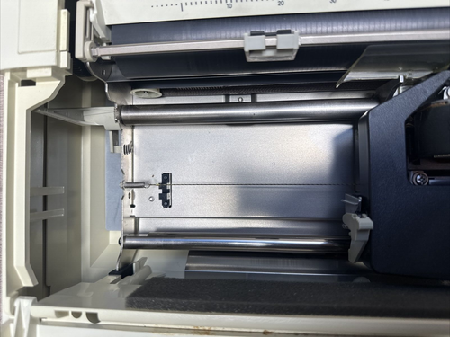 FUJITSUI Printer DL3400 24 pin Dot Matrix Printer - Picture 6 of 15