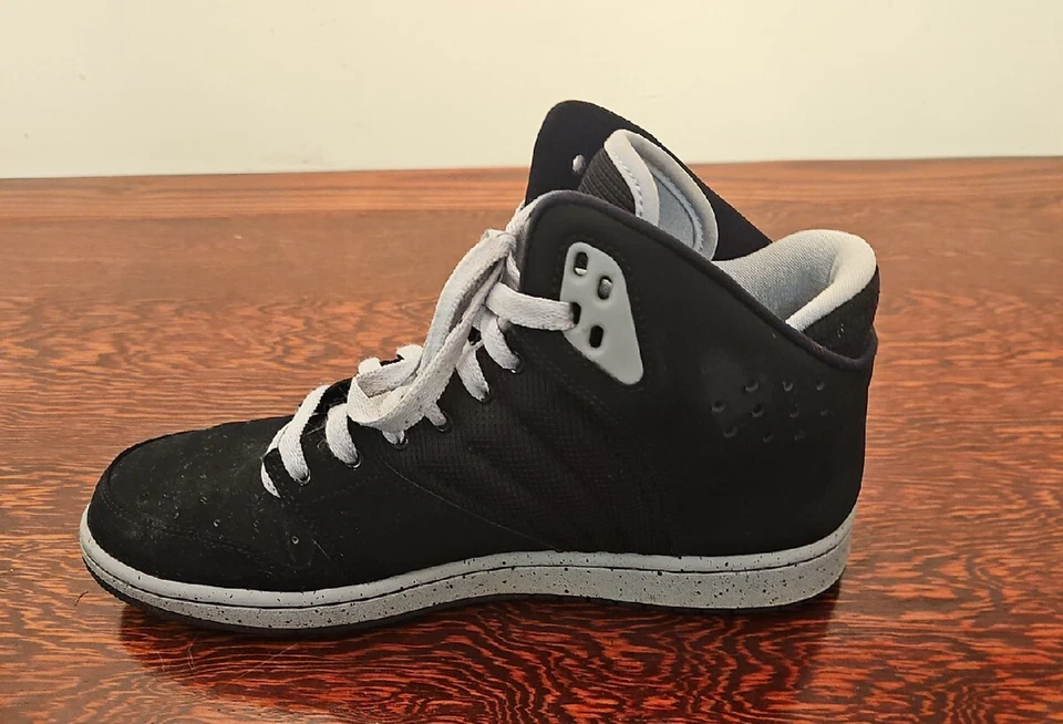 Air Jordan 1 Flight 4 Premium Lace Sneaker Shoes BlackGrey-White 838818-003 10.5 - Image 4 of 4