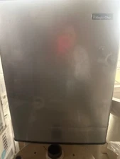 Magic Chef mini fridge