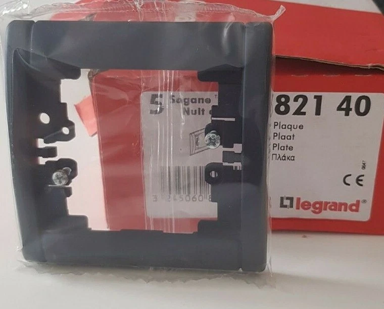 Enjoliveurs Legrand SAGANE 85611 - Lot De 2, Plaque De Finition, Occasion Fonctionnelle