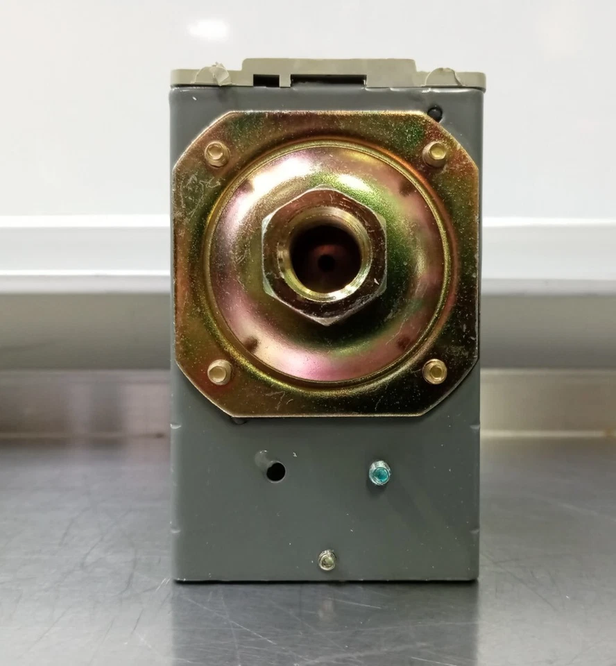 Furnas 69WB6 Pressure Switch 115-575VAC, 32-230DC, 80-100Psi, 1/4in Female NPTF - Image 2 of 4