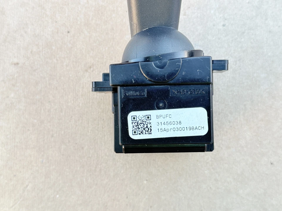 Interruptor de control del limpiaparabrisas de columna de dirección Volvo S60 2014-2018 OEM 31456038 Foto 3 de 4