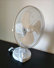White 3-Blade Table/Desk Fan Corded Electric Adjustable Tilt Head Mesh Grille