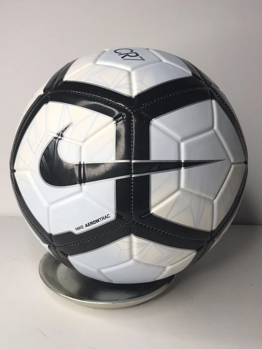 Nike Strike Aerowtrac мяч