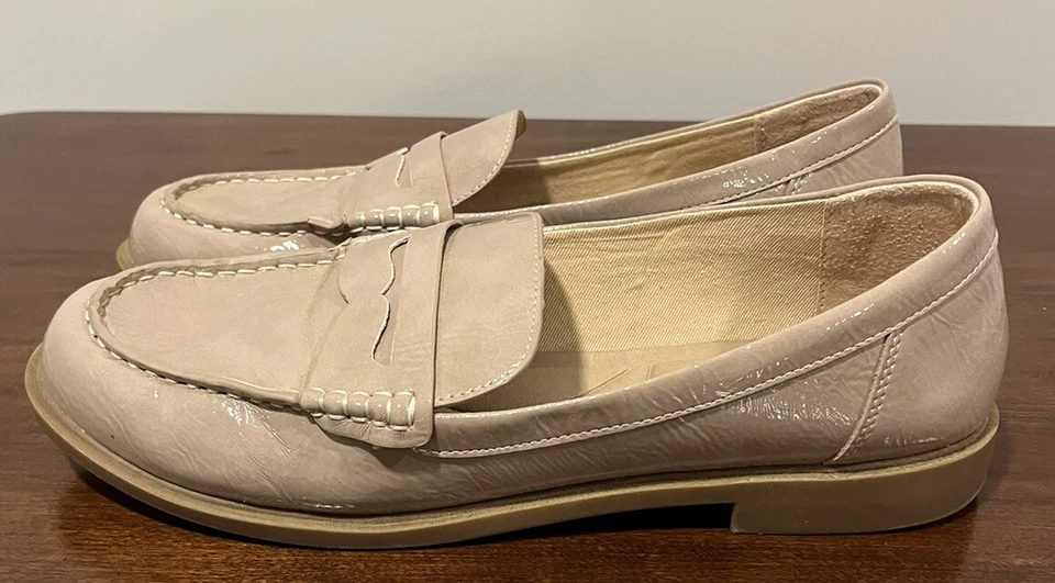 Mocasín Magnolia Boutique Chinese Laundry Beloved Nude Foto 2 de 4