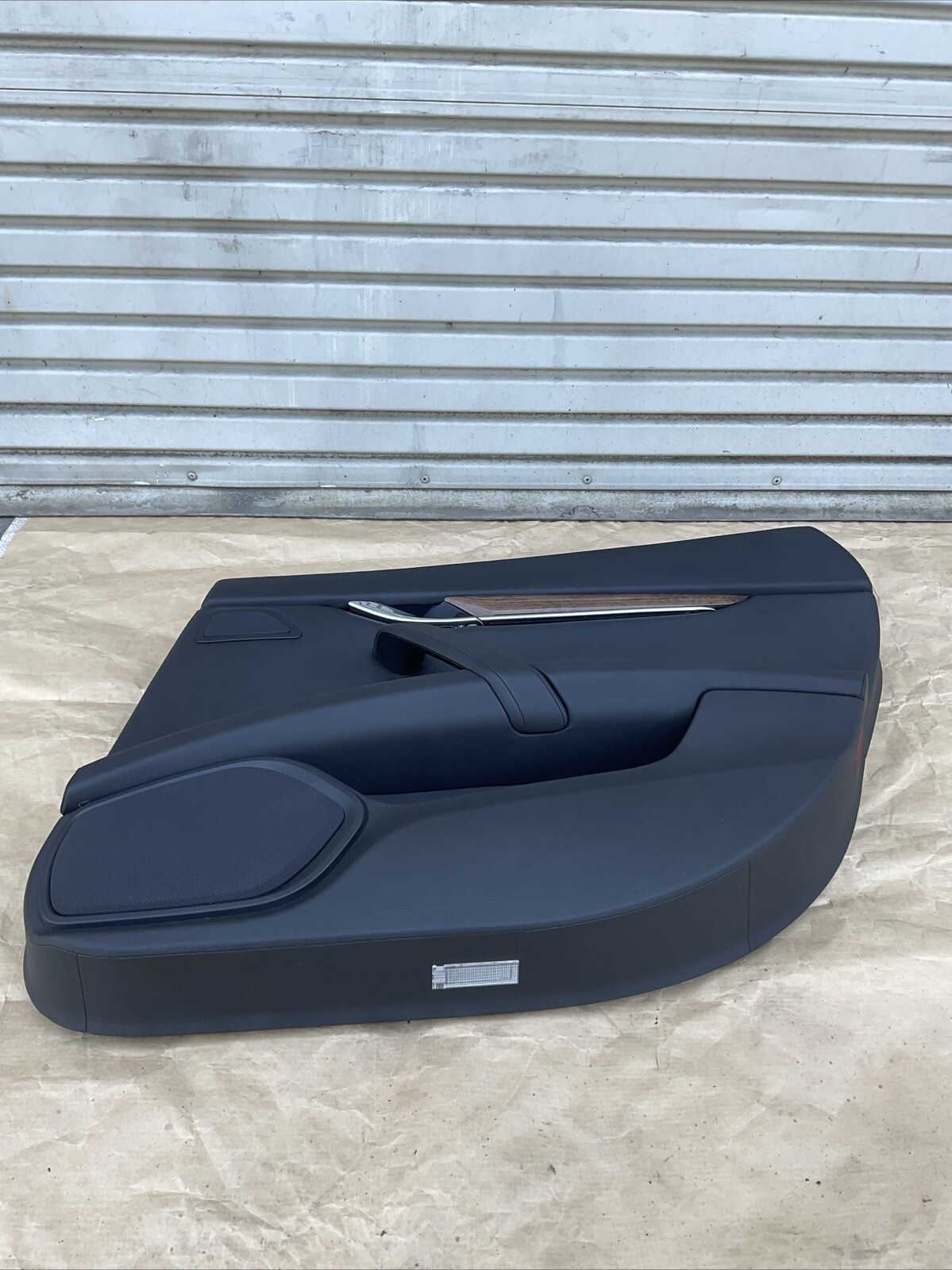 14-21 Maserati Quattroporte Rear Right Interior Door  Panel Leather Oem