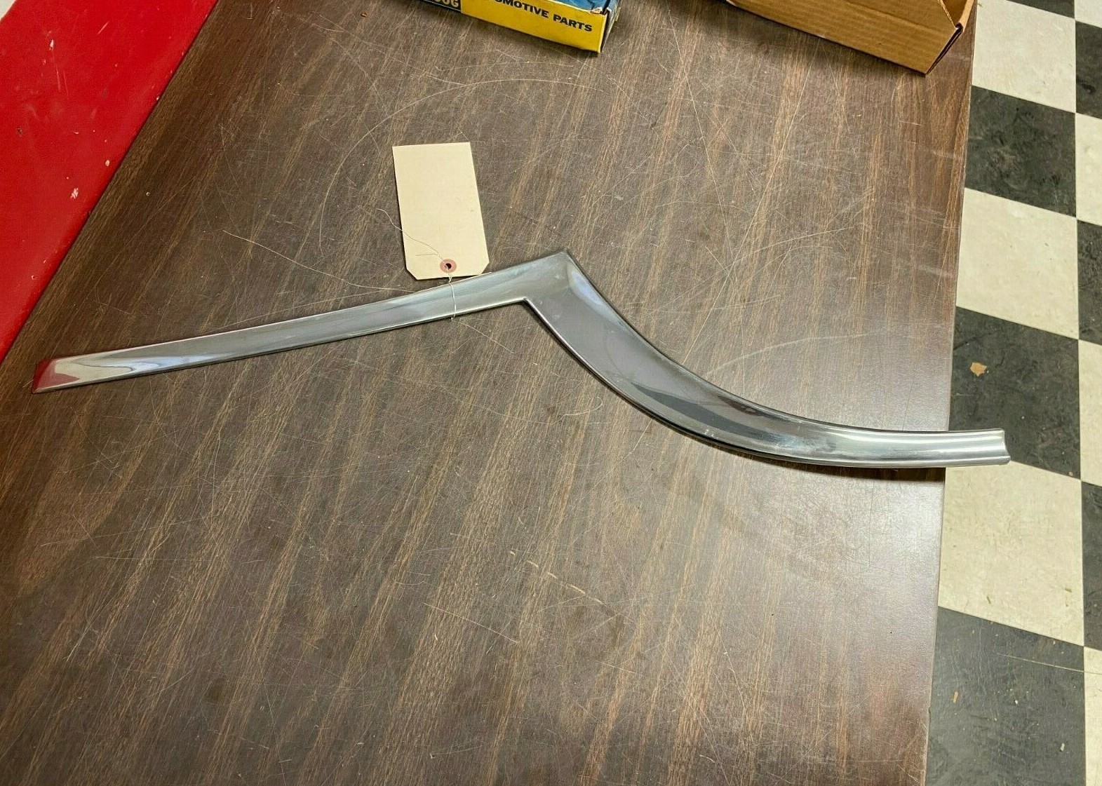 1957 FORD 300 CUSTOM 4 DOOR CAR MOULDING TRIM NOS 1220