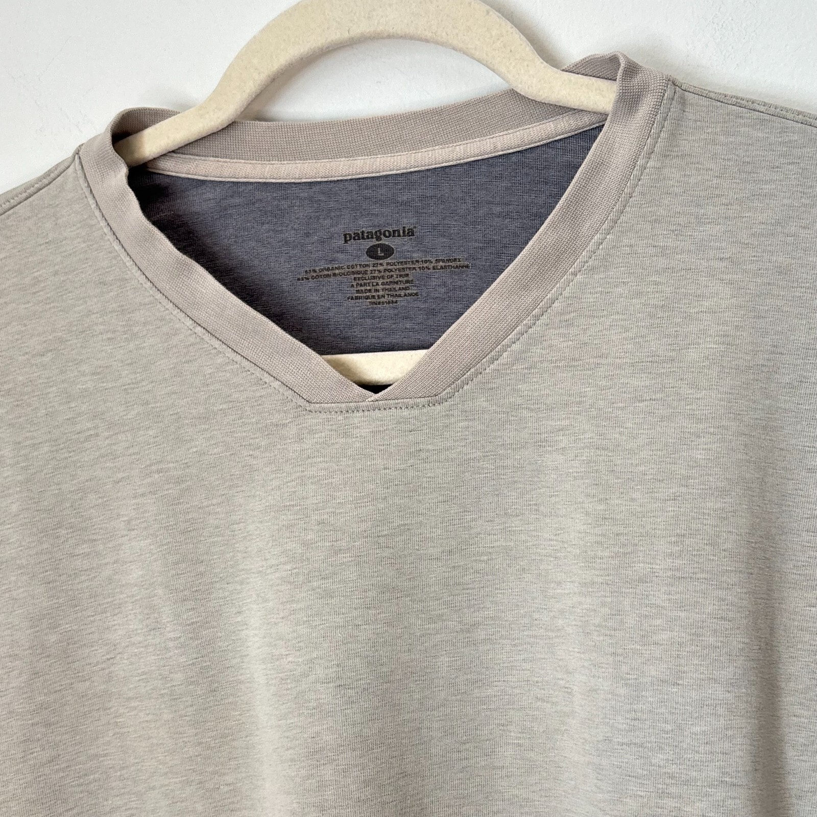 Patagonia Men's Basic Essential Layering VNeck Lo… - image 9