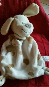Détails Sur Doudou Plat Chien Nicotoy Blanc Oreilles Jaune Tâches Marron Beige