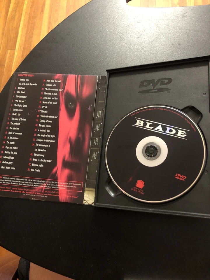 Blade Trilogy DVD Platinum Series (Blade, Blade II, Blade Trinity Unrated Vers.) — 第 3/4 张图片