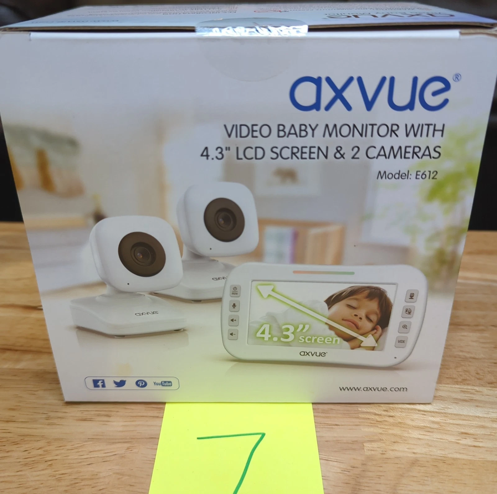 Axvue E612 Digital Video Baby Monitor 4.3" LCD Screen with 2 Cameras
