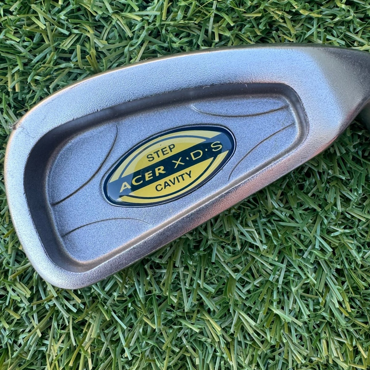 CQ 4+ 3点 Acer XDS Step Cavity 3 Iron Stiff Graphite Shaft Velocityque Low