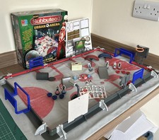 Subbuteo Urban Arena calcio a 5 o personalizza il tuo gioco arena di MB Games.