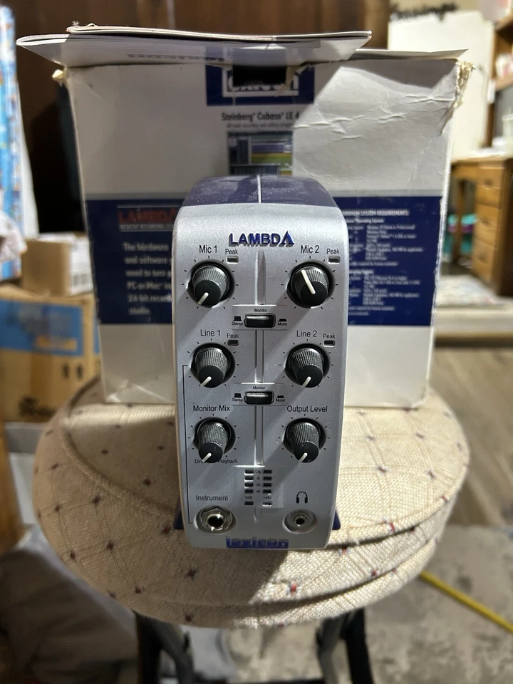 Lexikon: Lambda USB Audio Interface 4x2x2 Desktop Recording Studio