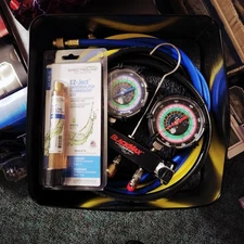 CPS Products Blackmax Chrome Series Manifold and Gauge Set/EZ Ject Die Included 