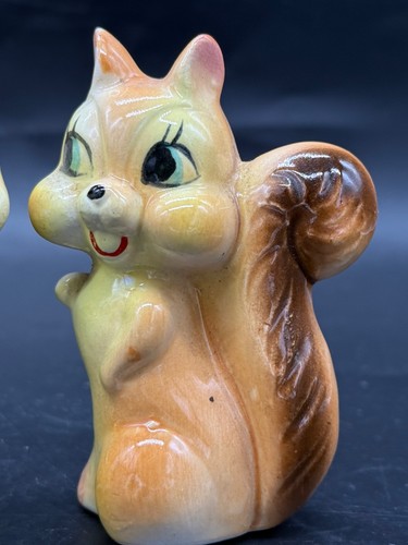 Vintage, anthropomorphic, chipmonk salt and pepper shakers, Japan - Picture 7 of 9