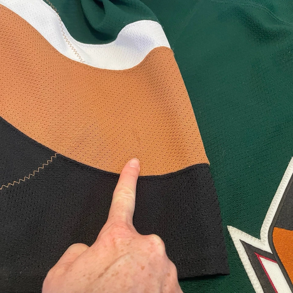 Utah Grizzlies Hockey Jersey Mens Size 56 ECHL #5 Autographed Reebok - Image 2 of 4