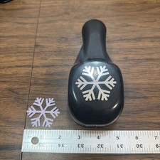 Stampin' Up Large Jumbo SNOWFLAKE 1.75" Whale Style Punch