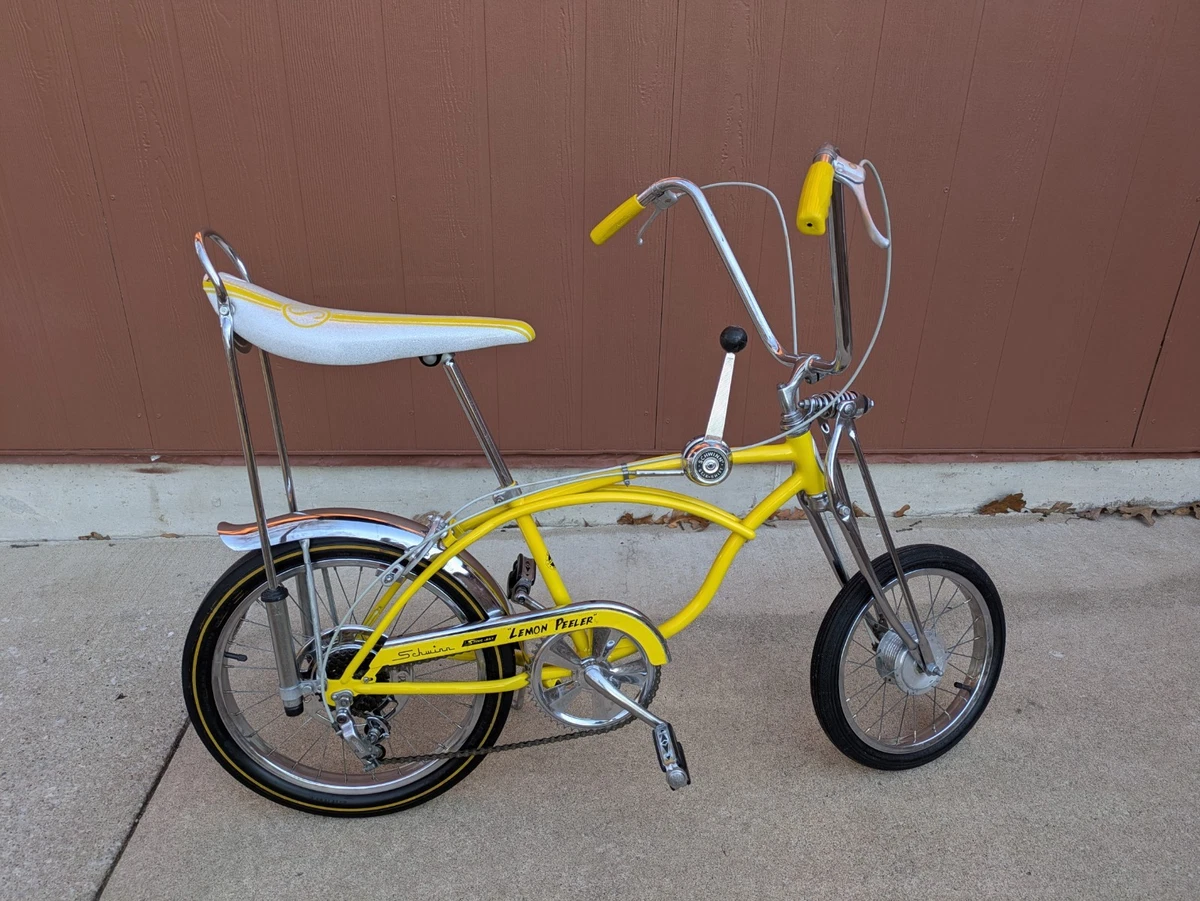 Vintage Schwinn Stingray Bike In Collectible Complete Bikes for