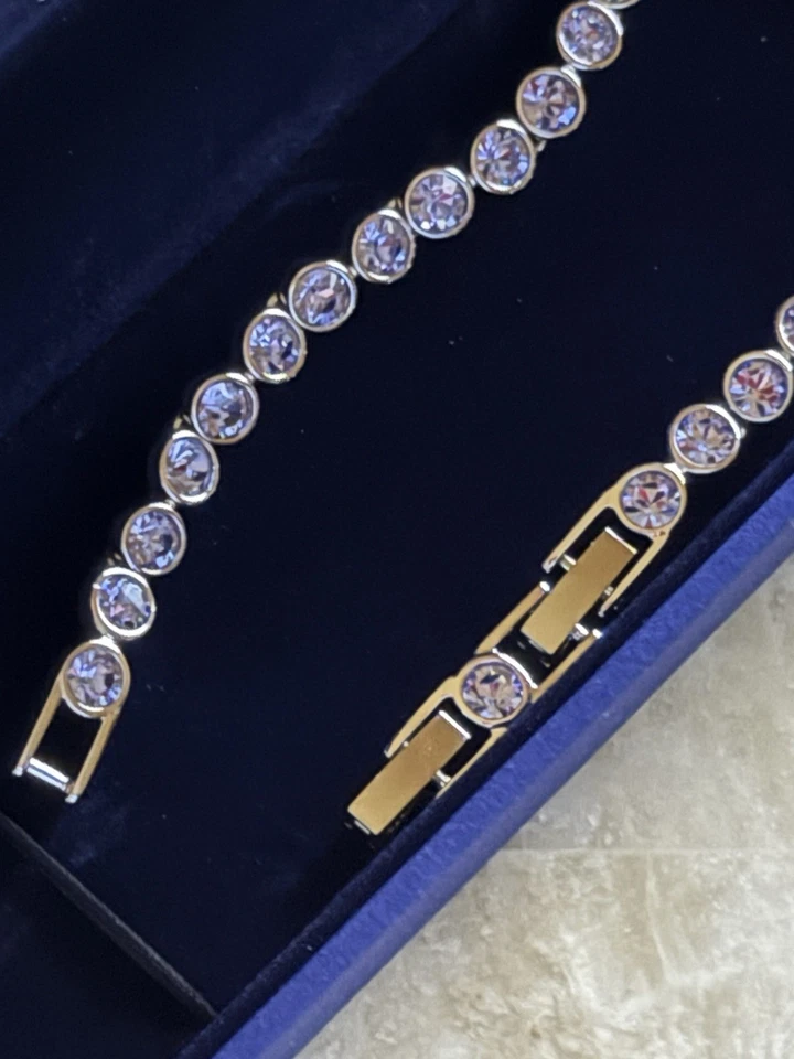 Swarovski Tennis Bracelet Round Cut Amethyst Rhodium Plated with Extender NIB Foto 2 de 4