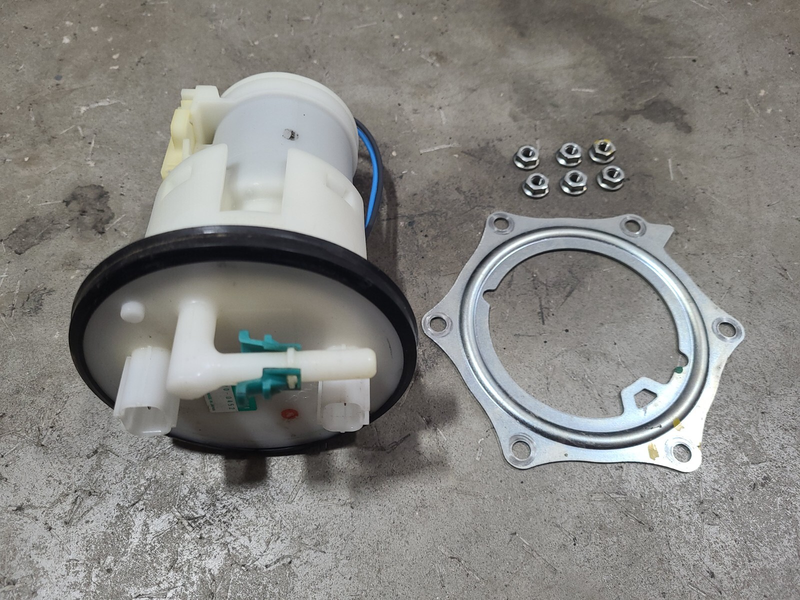 17 18 19 HONDA CBR1000RR FUEL PUMP OEM 16700MKFD41 eBay