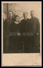 Photo, WW2, 2 soldiers/brothers with parents in portrait; L117L
