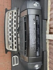 LAND ROVER DISCOVERY 3 2004-2009 - COMPLETE FRONT BUMPER WITH GRILLS AND FOGS