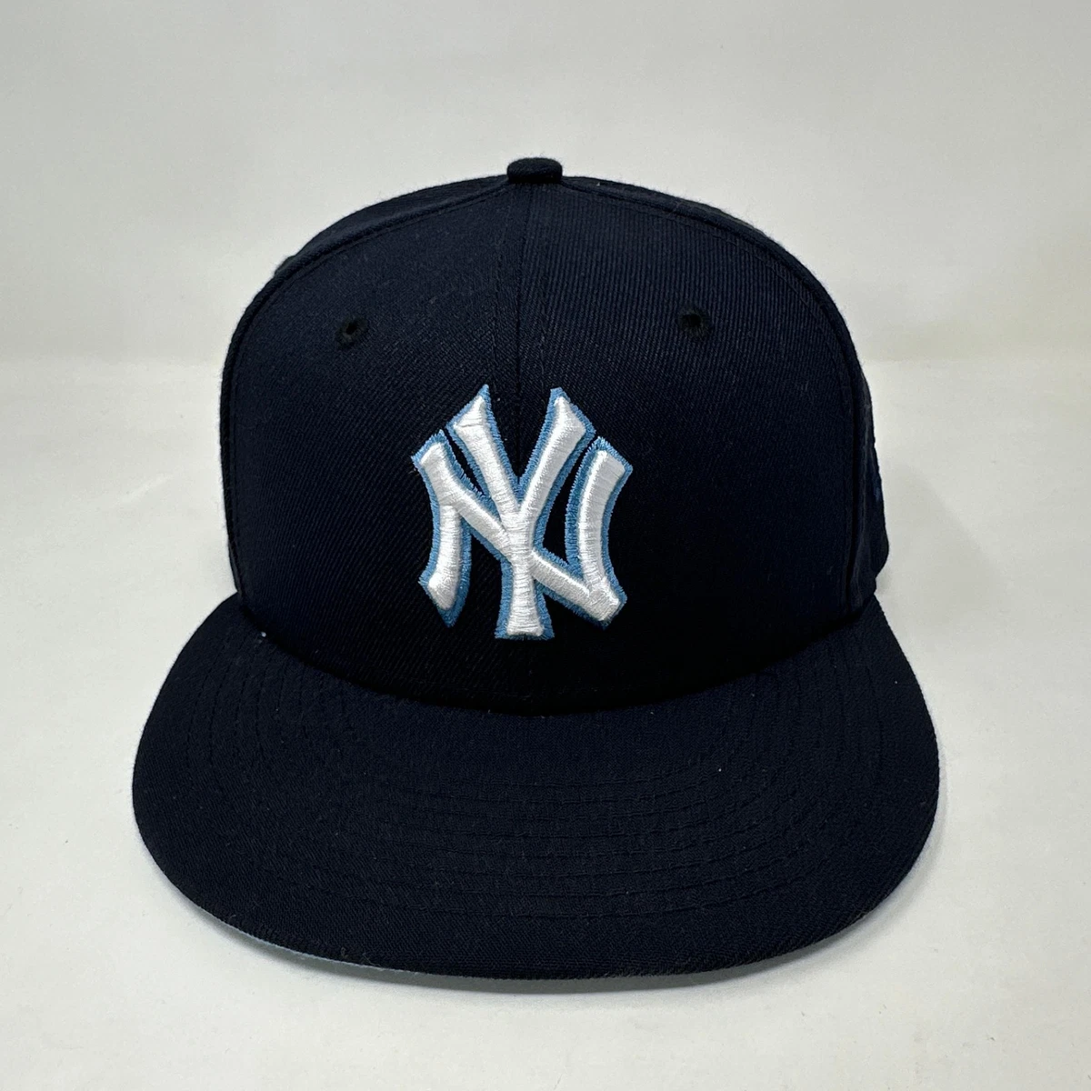 New Era New York Yankees 7 1/8 Size MLB Fan Apparel & Souvenirs