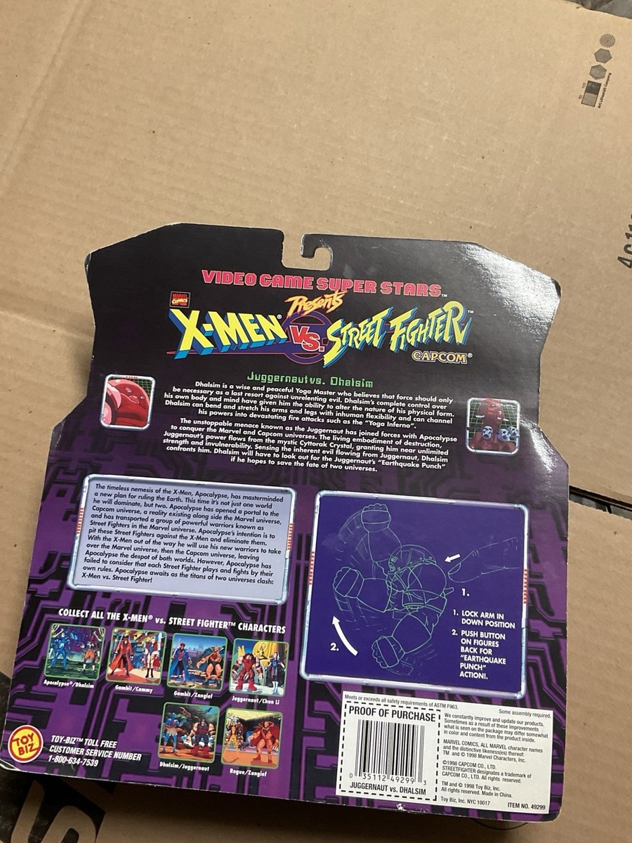 X-MEN VS STREET FIGHTER JUGGERNAUT VS DHALSIM 1998 TOY BIZ 2-PACK