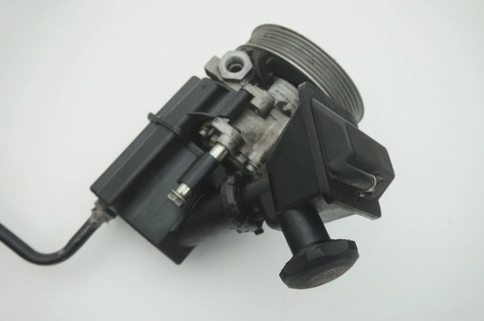 Conjunto de bomba de dirección asistida 99731402000 Porsche Cayman S 987C 2006-08 911 99-08 Foto 3 de 4