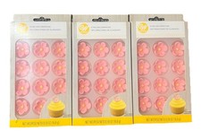 Wilton Pink Mothers Day Flower Icing Decorations Lot of 3  Cupcake Toppers NEW