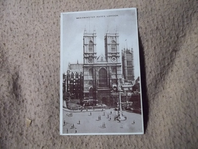 WESTMINSTER ABBEY,LONDON,ENGLAND ,  Postcards RPPC,1940'S THE "DAINTY"SERIES