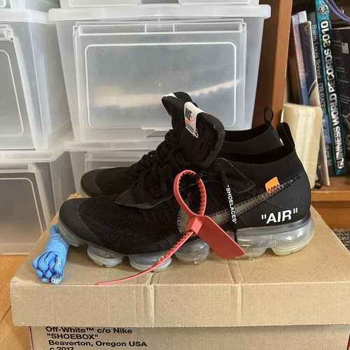 vapormax black size 10