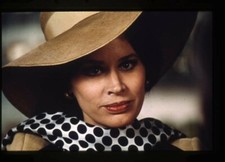 FAMILY PLOT Karen Black portrait Alfred Hitchcock Original 35m Transparency 1976