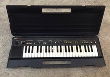 VINTAGE - Yamaha PS-400 Keyboard Portasound - In Case