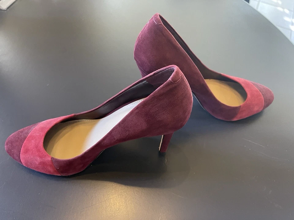 Saks Fifth Avenue Magenta Suede Pumps Size 9B Worn Once! - Image 3 of 4