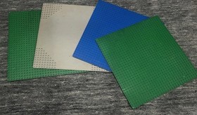 (Lot of 4Lego Baseplates - 3 Classic & Landing Pad  from Galaxy Commander 6980