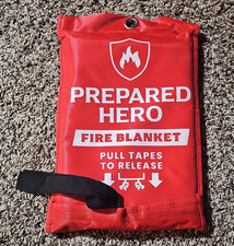 Prepared Hero Lightweight Fire Blanket Red Woven Fiberglass 100x100 cm